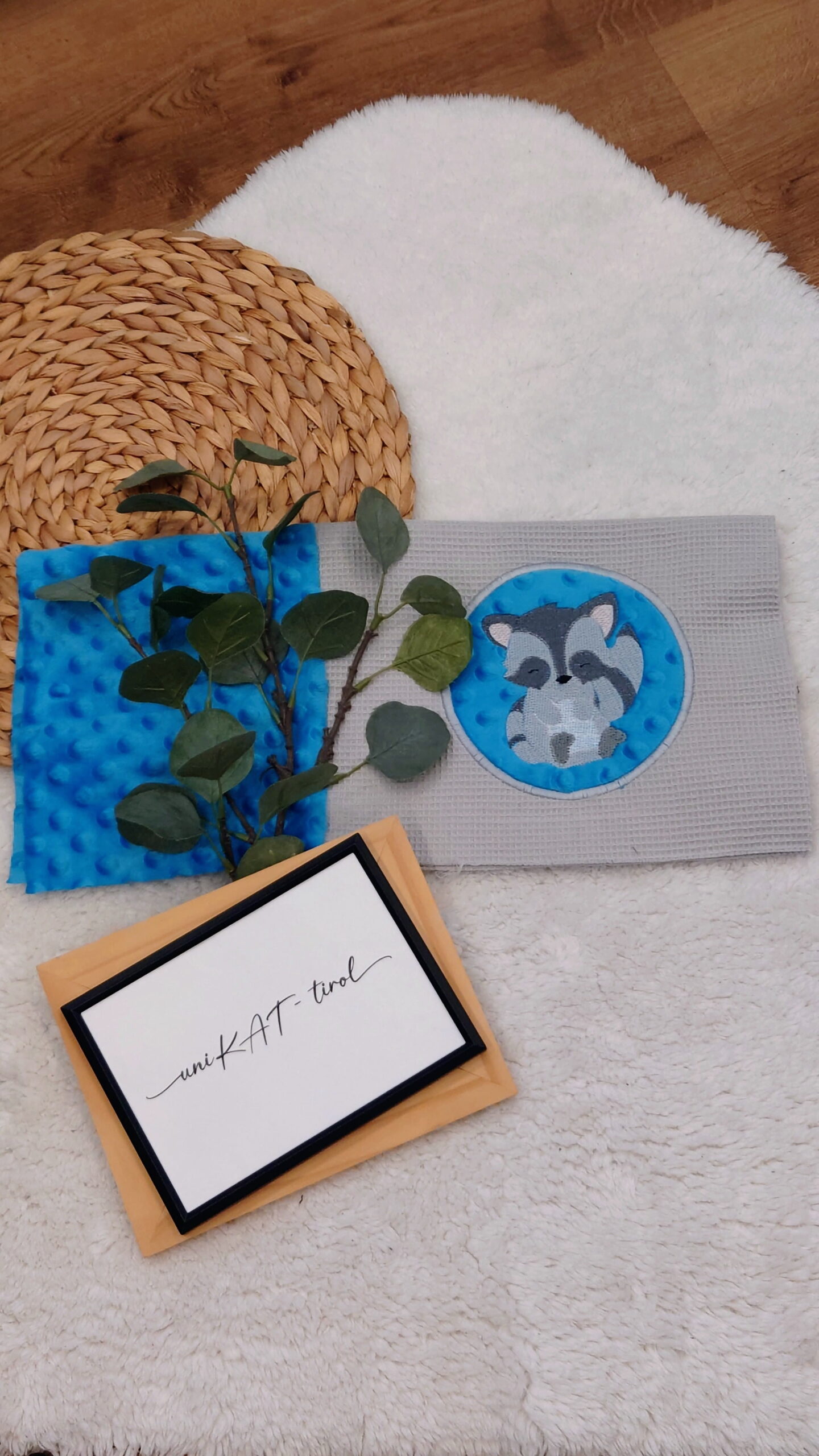 Kuschelkissen "Waschbär"